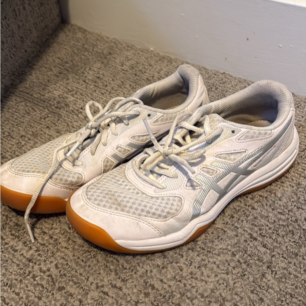 ASICS women’s volleyball shoes